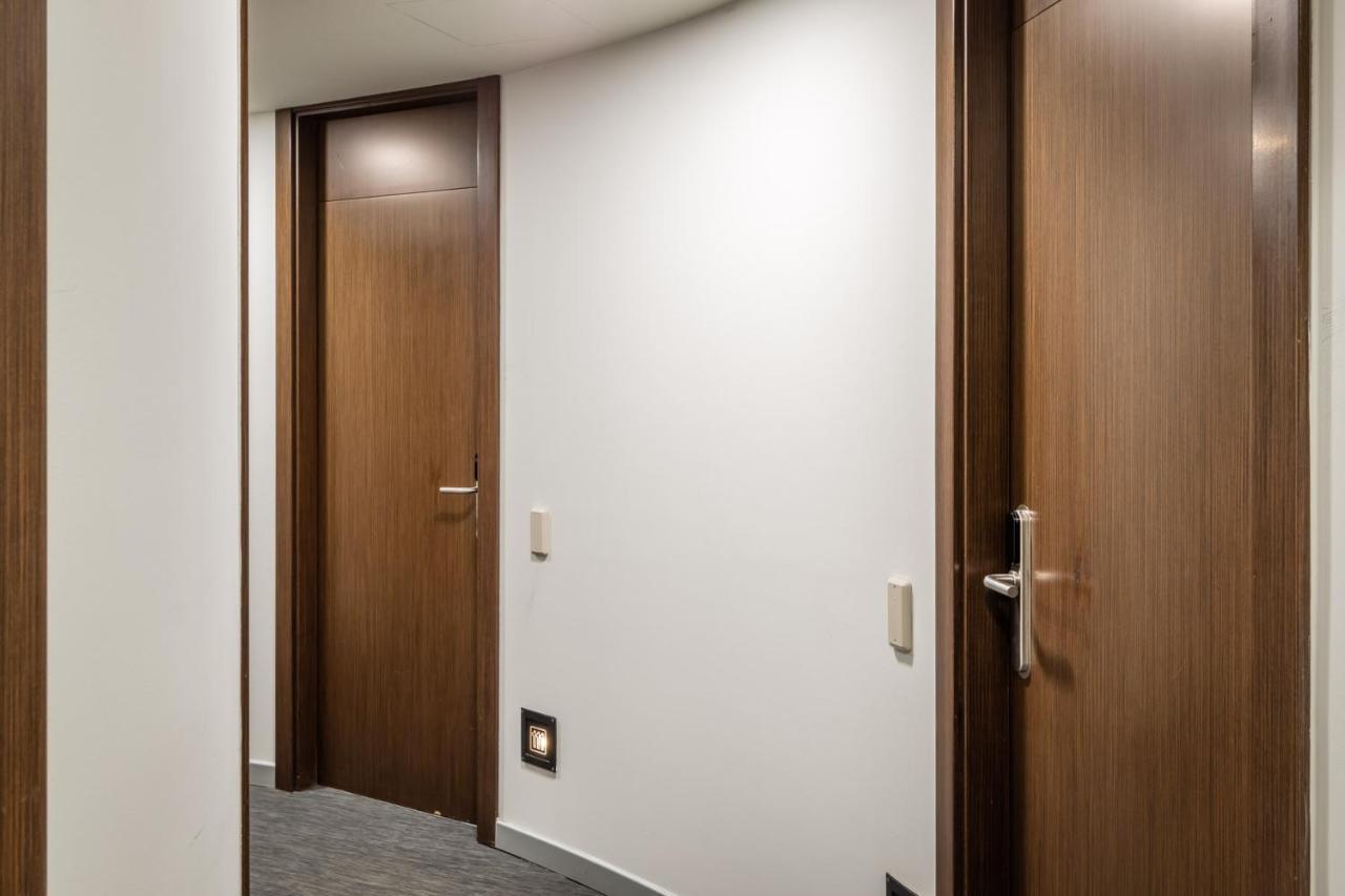 Hotel Madanis Liceo Оспиталет де Лобрегат Екстериор снимка